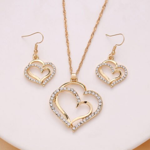 3Pcs Heart Jewelry Set with Pendant & Zircon